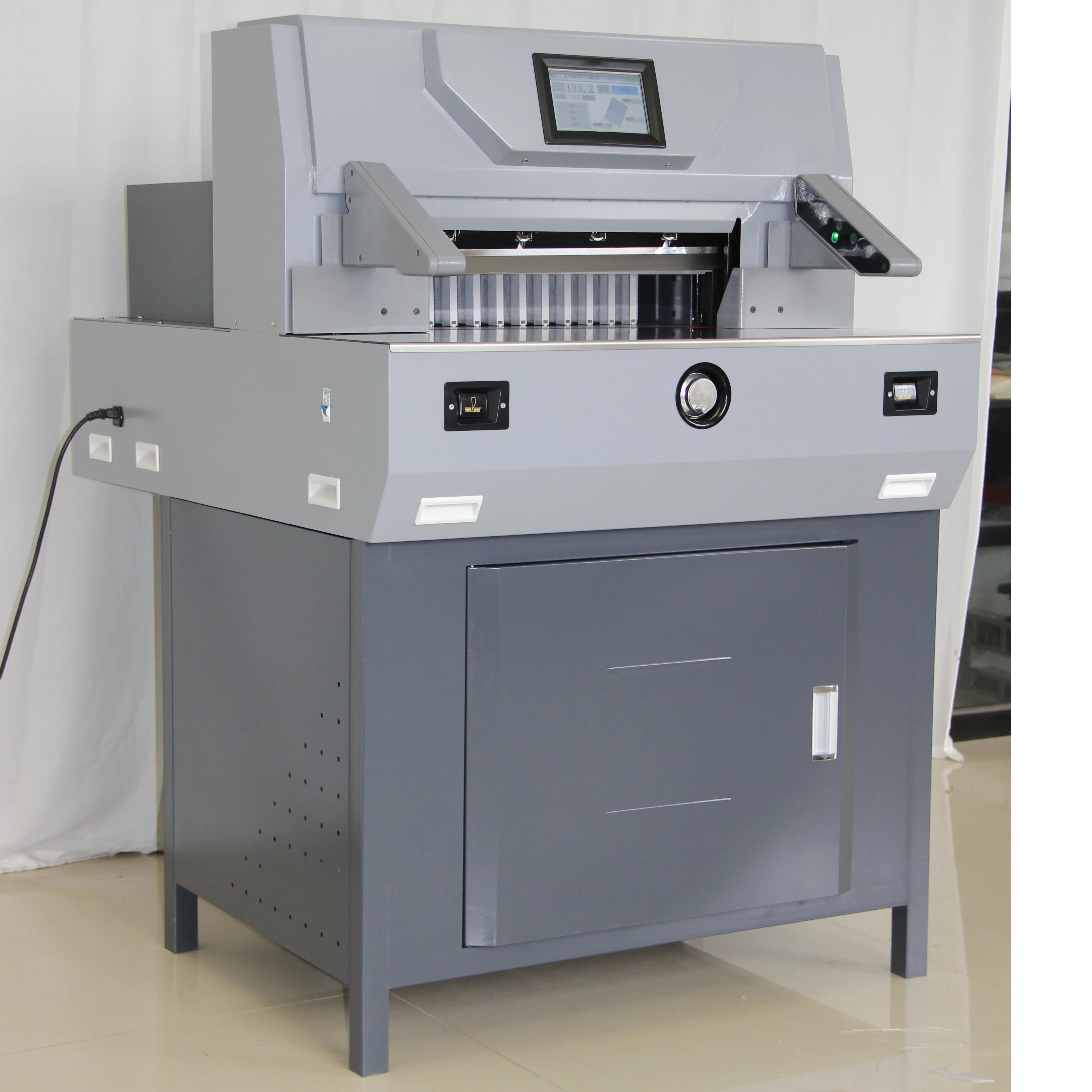 WD5208プログラム制御紙切断機 520mm A3+サイズ - Paper Cutting Guillotine のレビューと価格